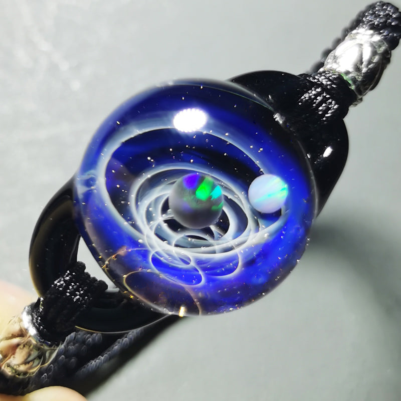 Cosmic Reflections Bracelet: A Minimalist Touch of the Stars