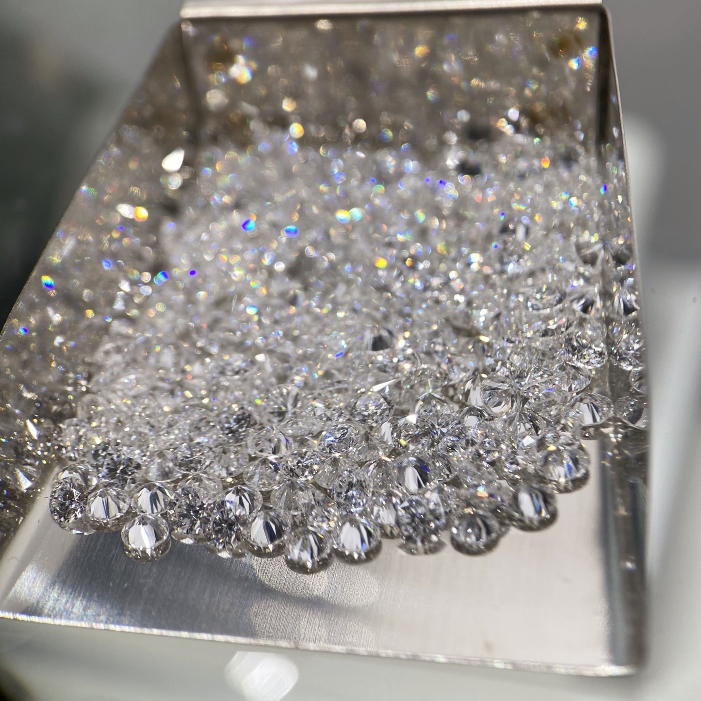 10-50ct Lab-Created Diamonds: The Future of Sparkle