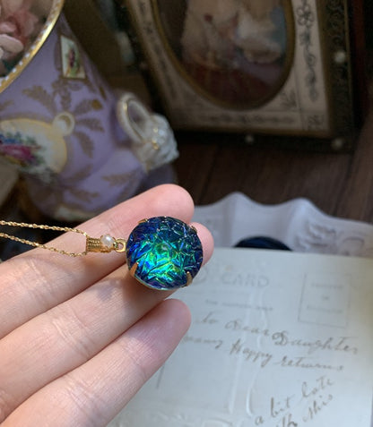 Gloria Studio "Flying Stone" Aurora Iridescent Volcanic Lava Glass Antique Silver Necklace