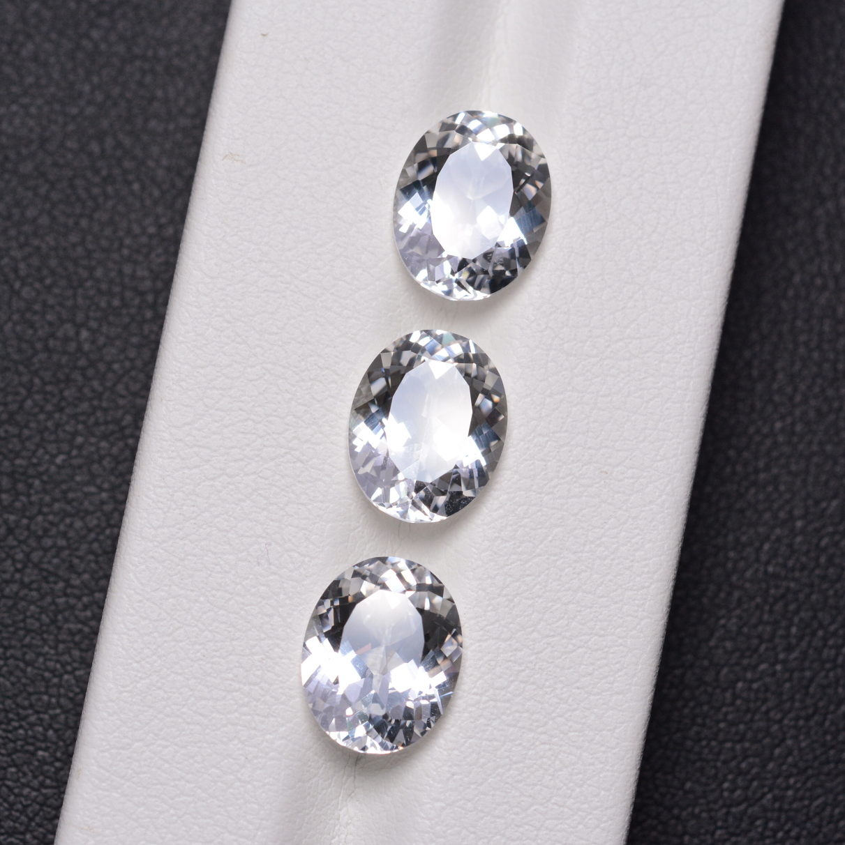 Laboratory-Grown White Sapphire Oval Shape (Egg Shape)