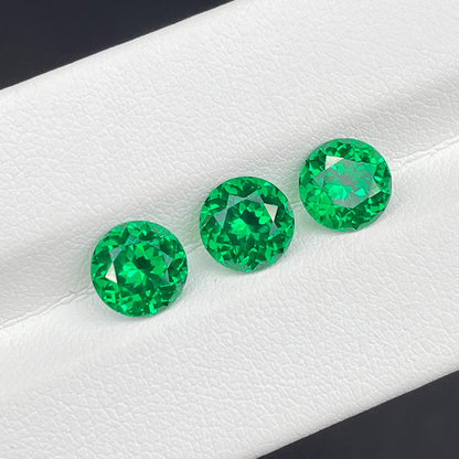 Lab-Grown Garnet, Emerald Green YAG (Yttrium Aluminum Garnet), Synthetic Round Faceted Gemstone